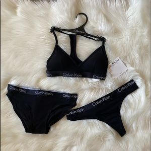 Calvin Klein Bralette Set